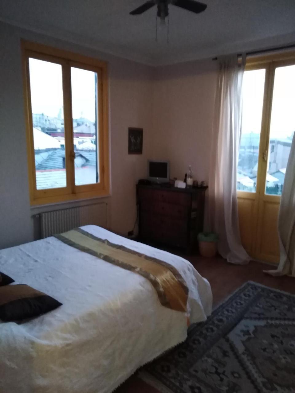 Bed And Breakfast " La Terrazza" Genoa Bagian luar foto
